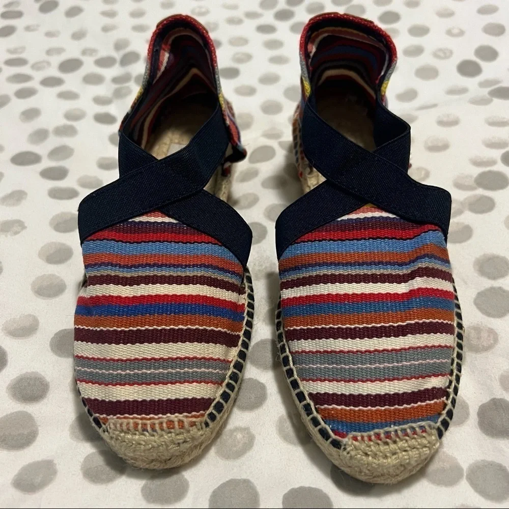 NWOB Toni Pons Spanish Espadrilles in Multi-Color Size 6 or EU 36